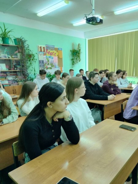 Сотрудники полиции провели профориентационное занятие для школьников г. Тутаева